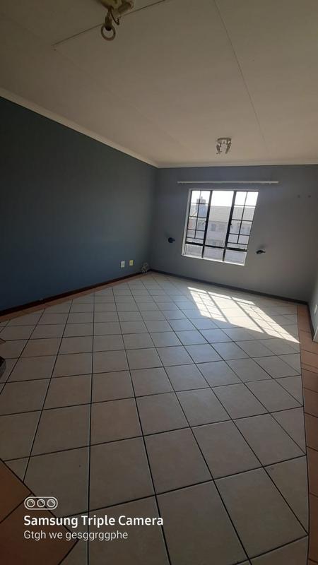 2 Bedroom Property for Sale in Theresa Park Gauteng