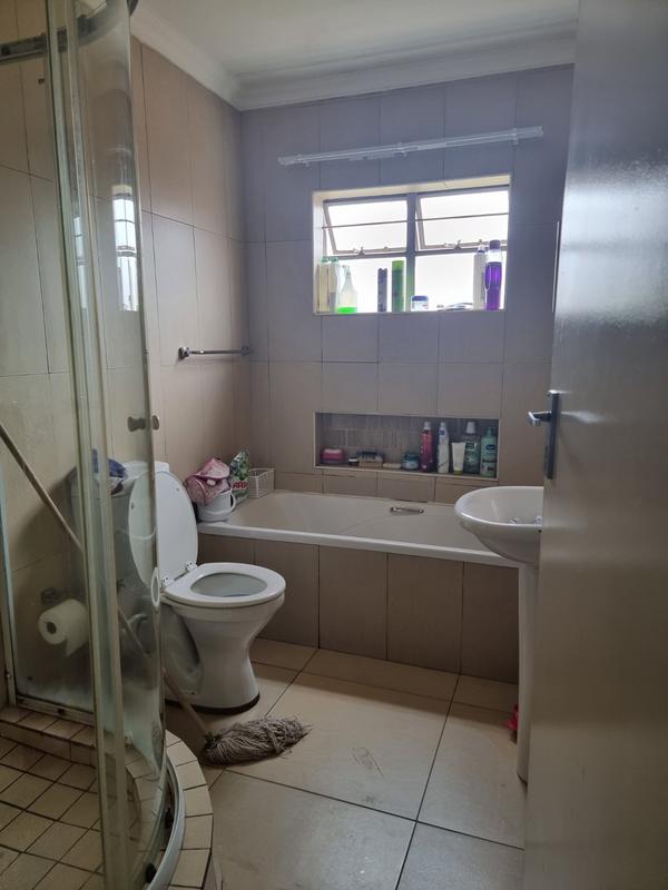 2 Bedroom Property for Sale in Booysens Gauteng