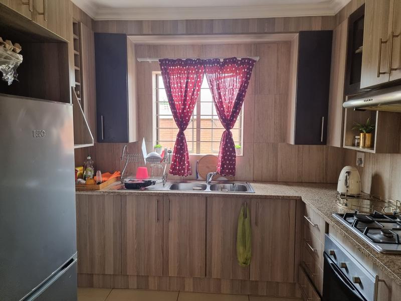 2 Bedroom Property for Sale in Booysens Gauteng