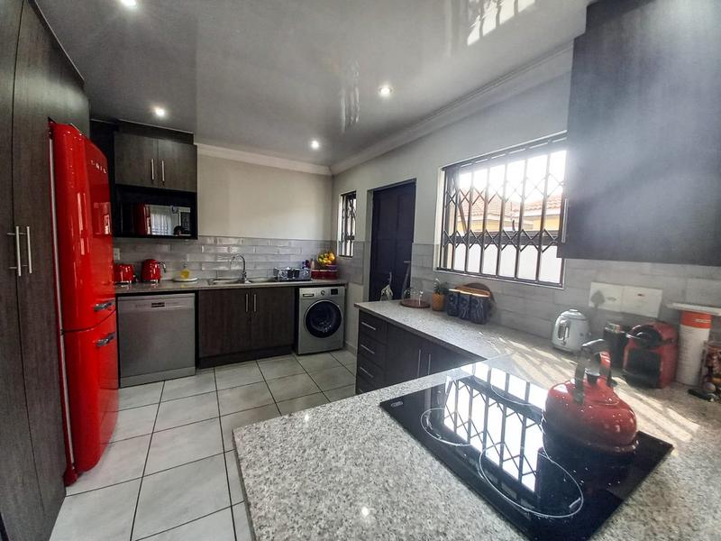 3 Bedroom Property for Sale in Doornpoort Gauteng