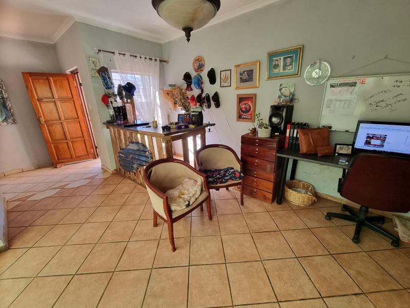 4 Bedroom Property for Sale in Dorandia Gauteng