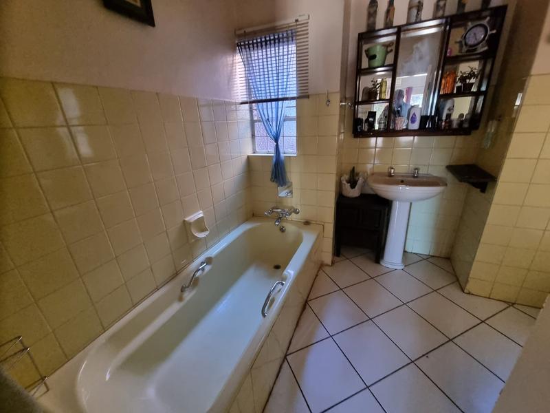 4 Bedroom Property for Sale in Dorandia Gauteng