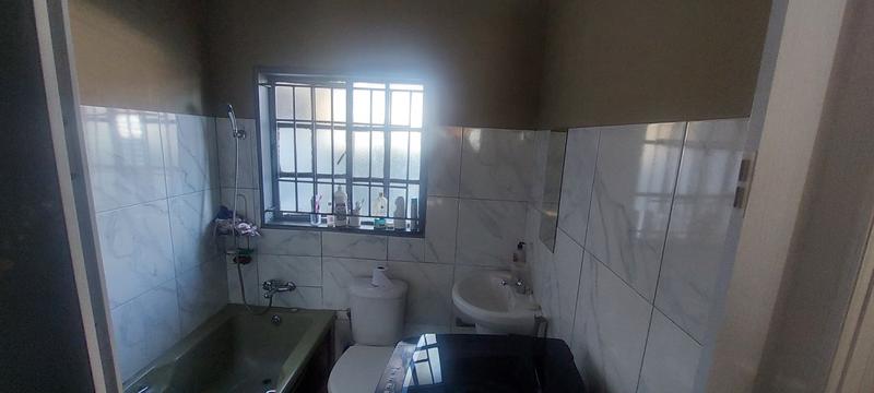 2 Bedroom Property for Sale in Elandspoort Gauteng