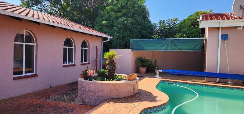 4 Bedroom Property for Sale in Florauna Gauteng