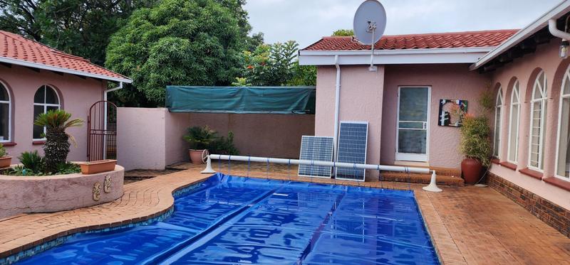 4 Bedroom Property for Sale in Florauna Gauteng