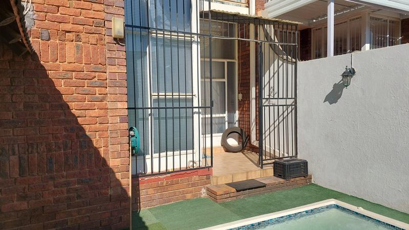 3 Bedroom Property for Sale in Florauna Gauteng