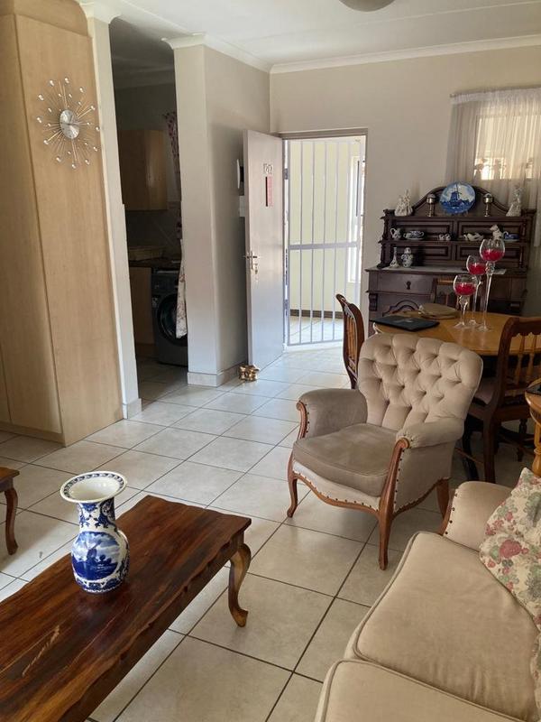 2 Bedroom Property for Sale in Montana Tuine Gauteng