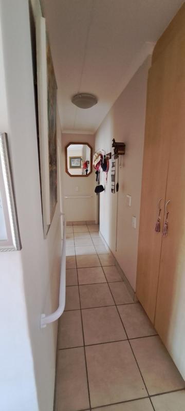 2 Bedroom Property for Sale in Montana Tuine Gauteng