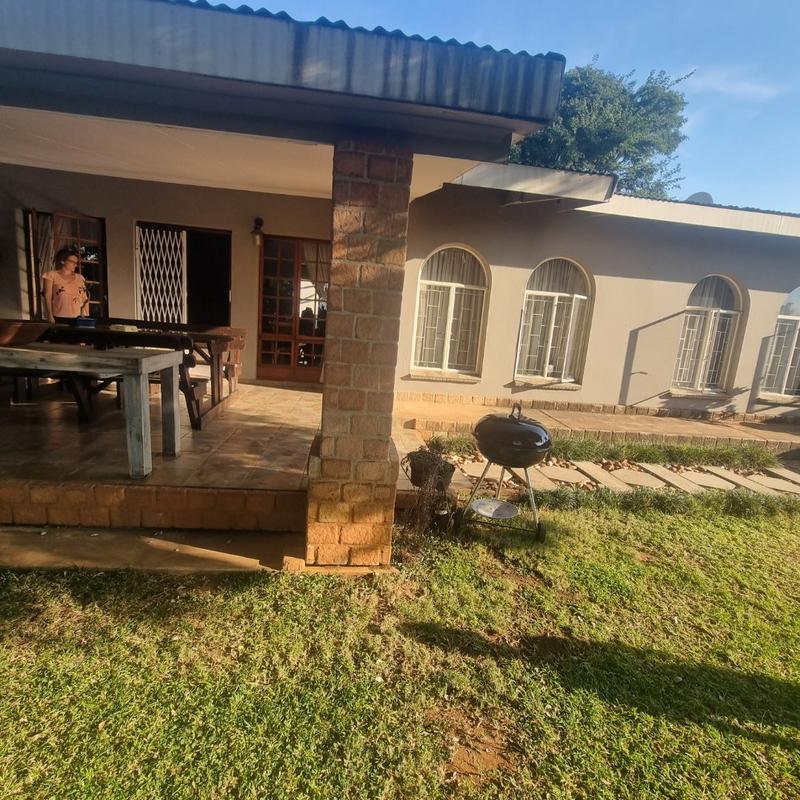 4 Bedroom Property for Sale in Sinoville Gauteng