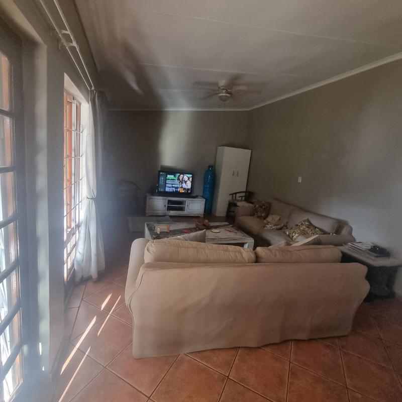 4 Bedroom Property for Sale in Sinoville Gauteng