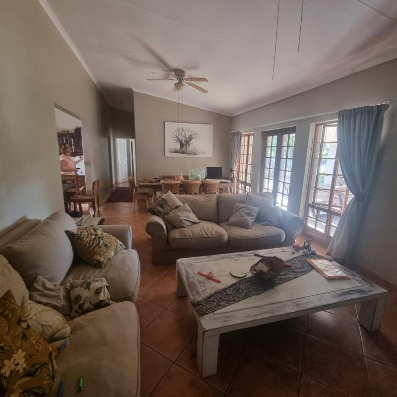 4 Bedroom Property for Sale in Sinoville Gauteng