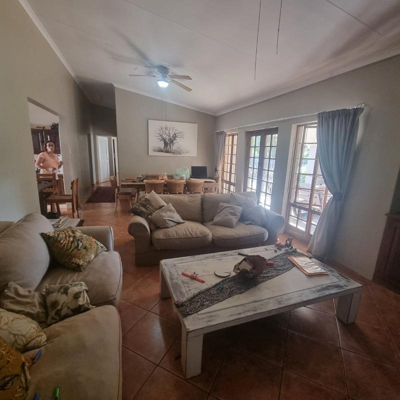 4 Bedroom Property for Sale in Sinoville Gauteng