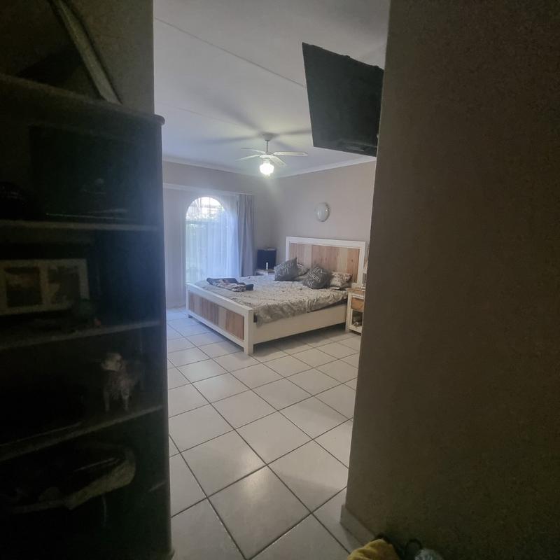 4 Bedroom Property for Sale in Sinoville Gauteng