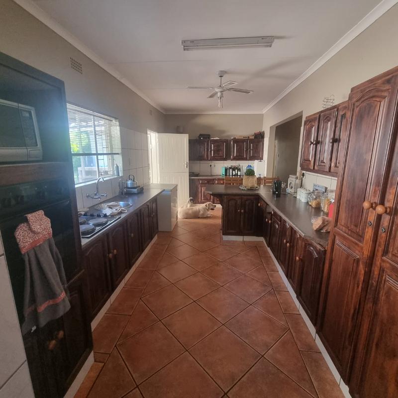 4 Bedroom Property for Sale in Sinoville Gauteng