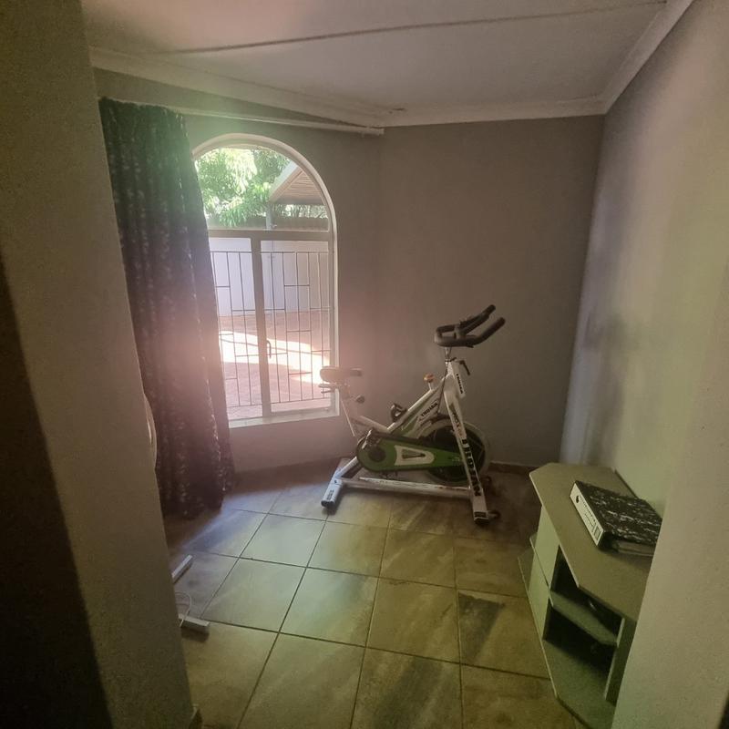 4 Bedroom Property for Sale in Sinoville Gauteng