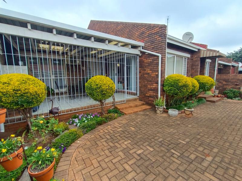 3 Bedroom Property for Sale in Wonderboom Gauteng