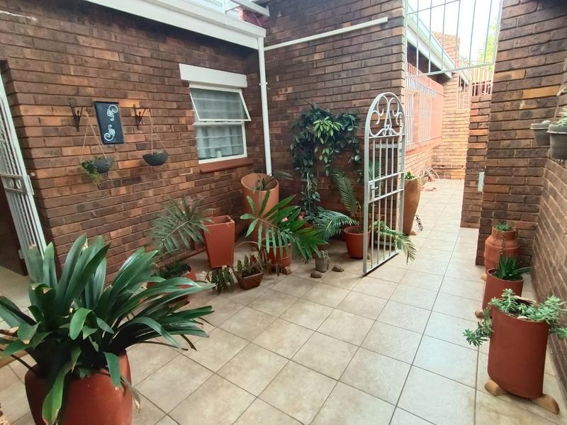 3 Bedroom Property for Sale in Wonderboom Gauteng