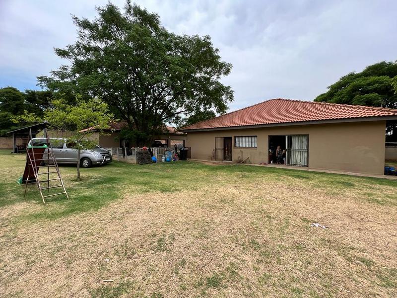 7 Bedroom Property for Sale in Rand Collieries Gauteng