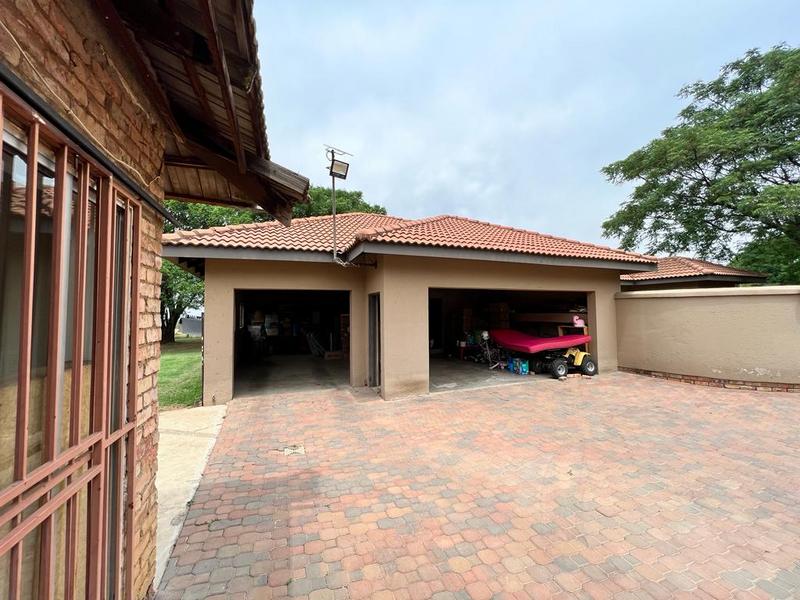 7 Bedroom Property for Sale in Rand Collieries Gauteng