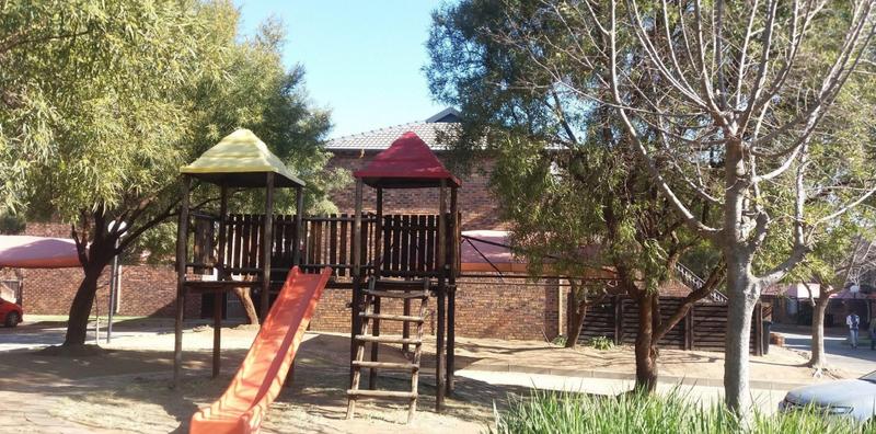 2 Bedroom Property for Sale in Sonneveld Gauteng