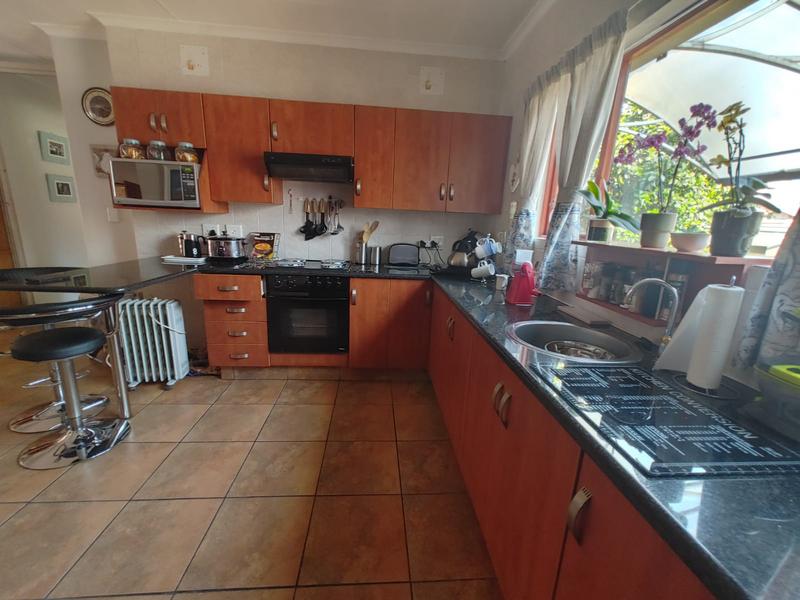 3 Bedroom Property for Sale in Sonneveld Gauteng