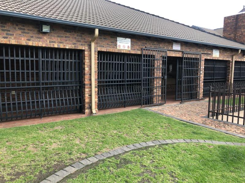 2 Bedroom Property for Sale in Sonneveld Gauteng