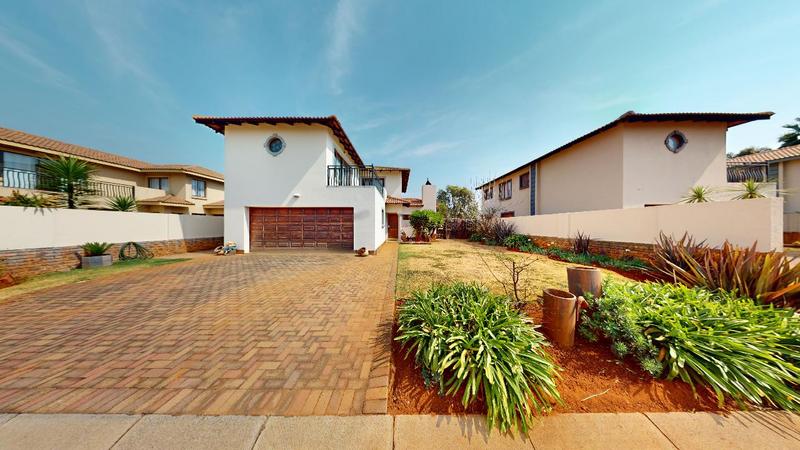 3 Bedroom Property for Sale in Kenleaf Gauteng