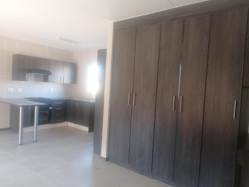 1 Bedroom Property for Sale in Kenleaf Gauteng