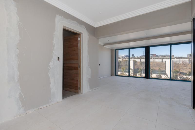 5 Bedroom Property for Sale in Waterfall Country Estate Gauteng