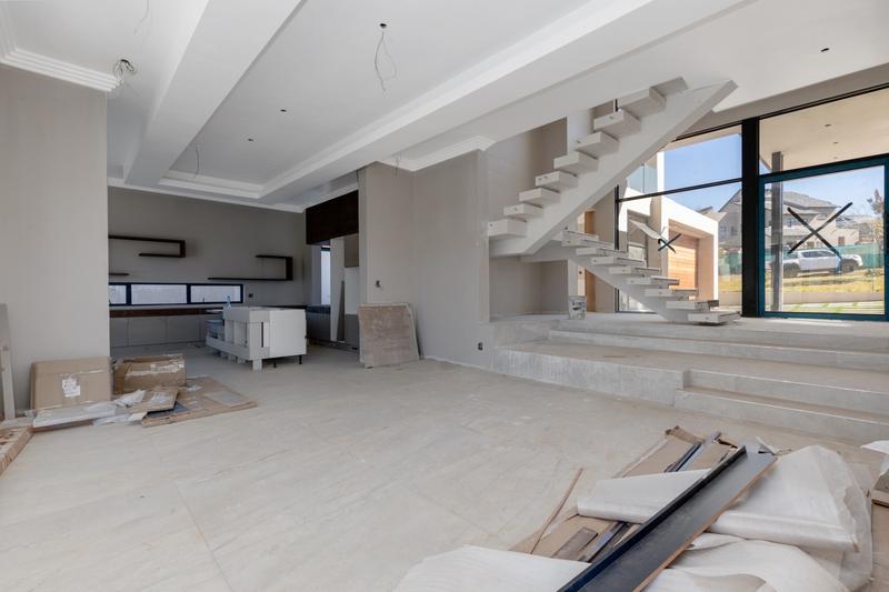 5 Bedroom Property for Sale in Waterfall Country Estate Gauteng