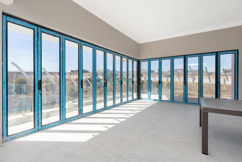 5 Bedroom Property for Sale in Waterfall Country Estate Gauteng