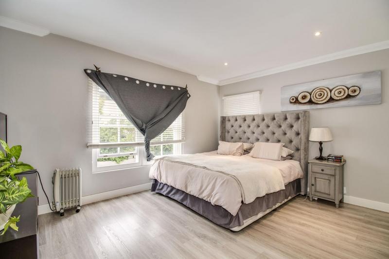 5 Bedroom Property for Sale in Cedar Lakes Gauteng