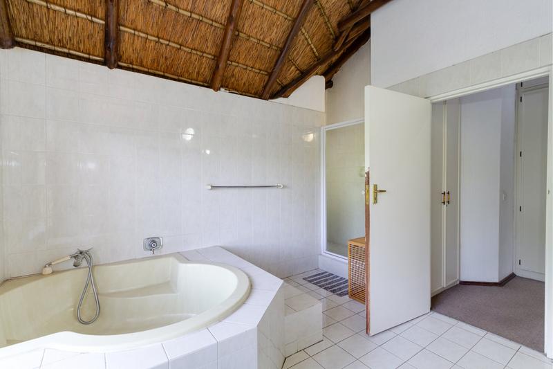 4 Bedroom Property for Sale in Fourways Gardens Gauteng