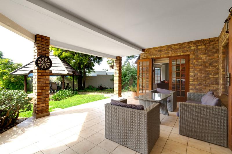 4 Bedroom Property for Sale in Fourways Gardens Gauteng