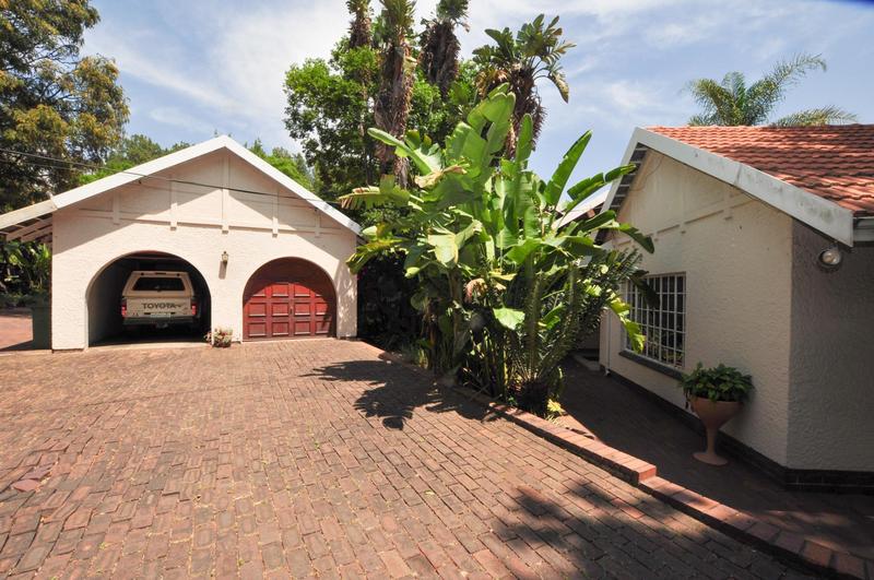 6 Bedroom Property for Sale in Bryanston Gauteng