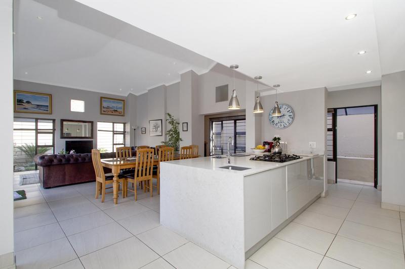 3 Bedroom Property for Sale in Lonehill Gauteng