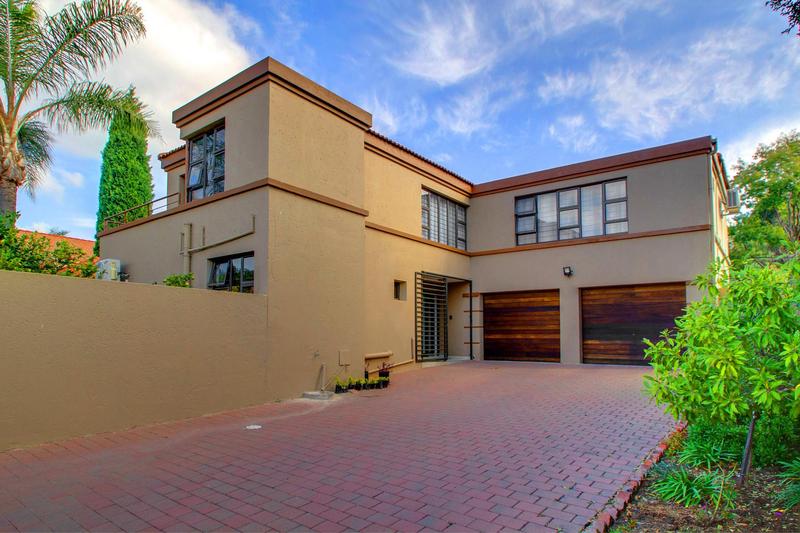 3 Bedroom Property for Sale in Lonehill Gauteng