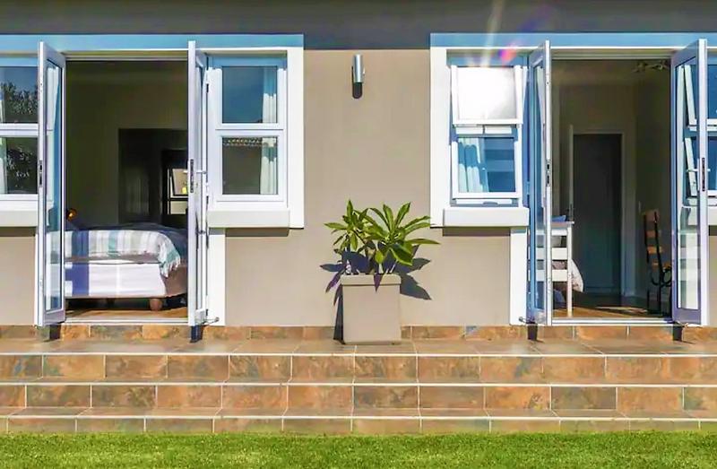 3 Bedroom Property for Sale in Broadacres Gauteng