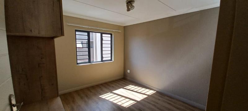 2 Bedroom Property for Sale in Roodeplaat Gauteng