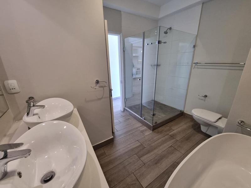 2 Bedroom Property for Sale in Menlyn Gauteng