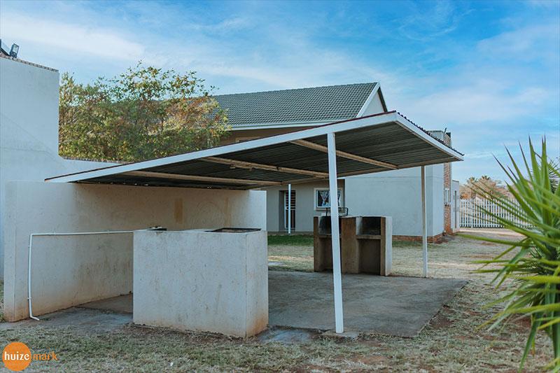 2 Bedroom Property for Sale in Annlin Gauteng