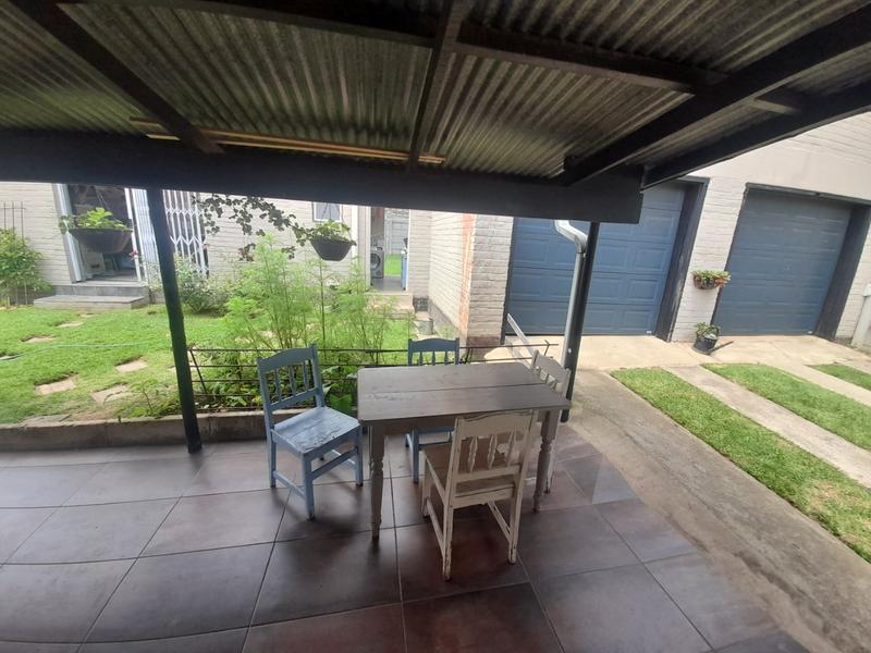 3 Bedroom Property for Sale in Wentworth Park Gauteng