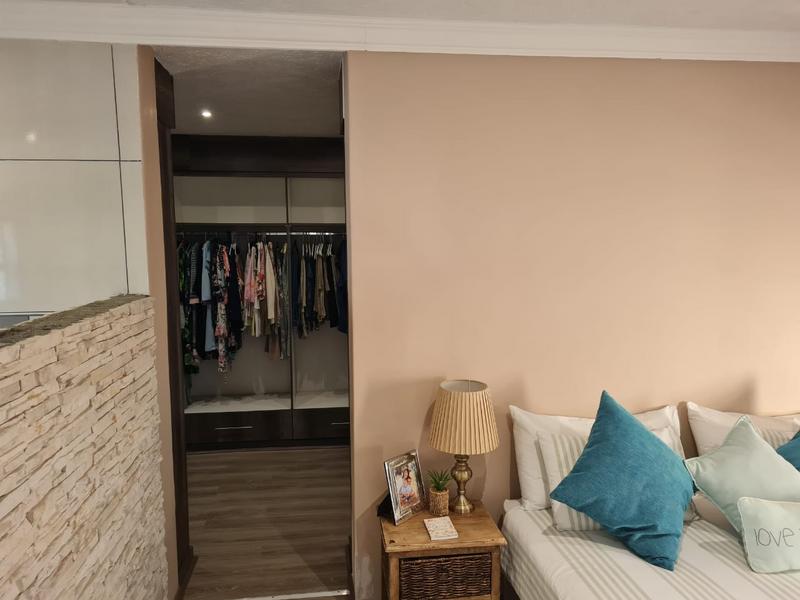 3 Bedroom Property for Sale in Ferryvale Gauteng