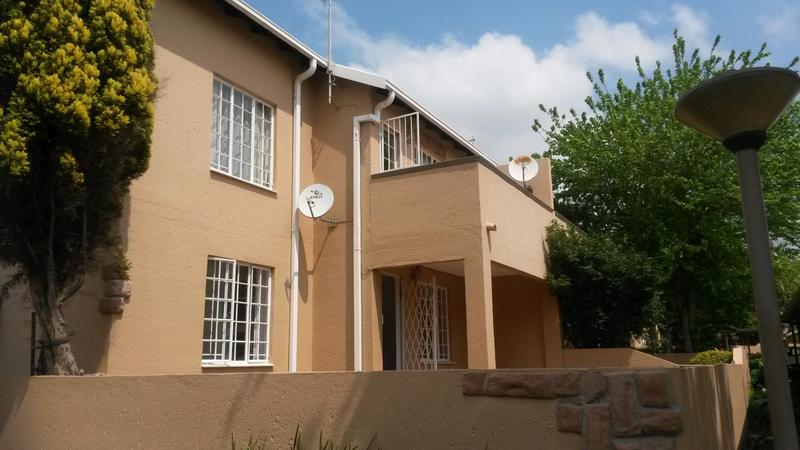 2 Bedroom Property for Sale in Paulshof Gauteng