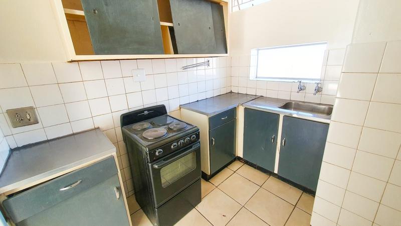 1 Bedroom Property for Sale in Sunnyside Gauteng