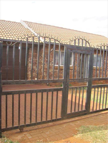 2 Bedroom Property for Sale in Chantelle Ext 6 Gauteng