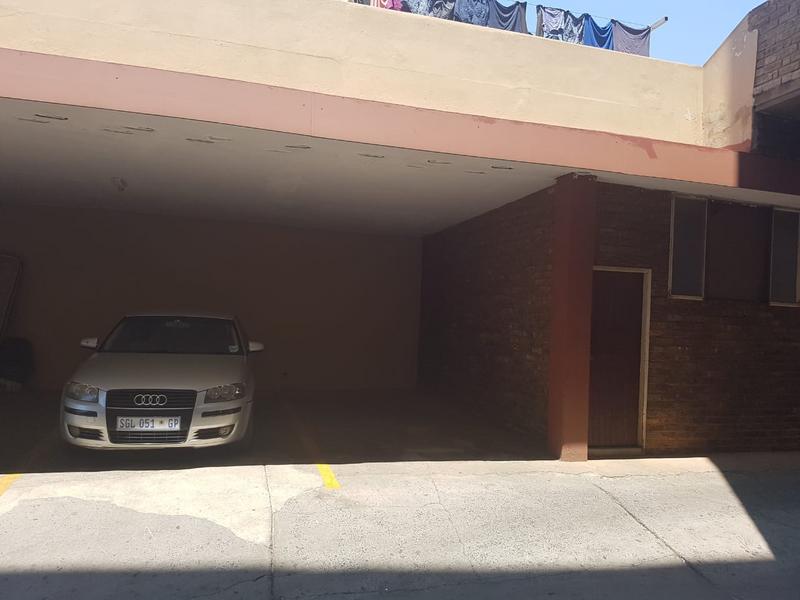 1 Bedroom Property for Sale in Muckleneuk Gauteng