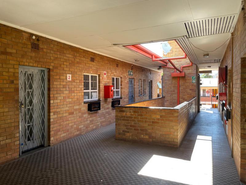 1 Bedroom Property for Sale in Sunnyside Gauteng