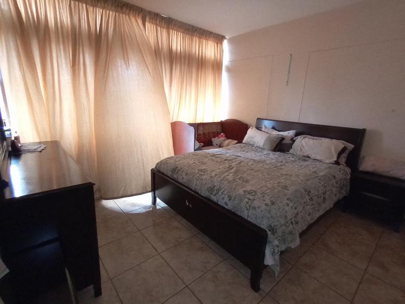 2 Bedroom Property for Sale in Sunnyside Gauteng