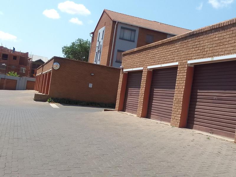 2 Bedroom Property for Sale in Vorna Valley Gauteng